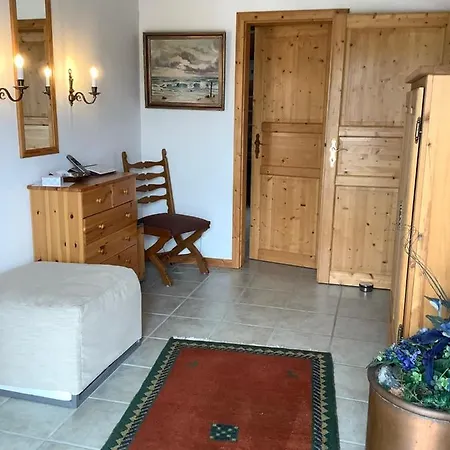 Hauszeit Kapitaenshaus Friedrichsschleuse