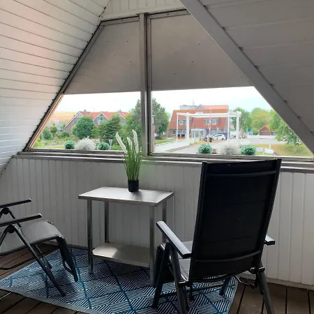 Hauszeit Kapitaenshaus Friedrichsschleuse Daire Carolinensiel