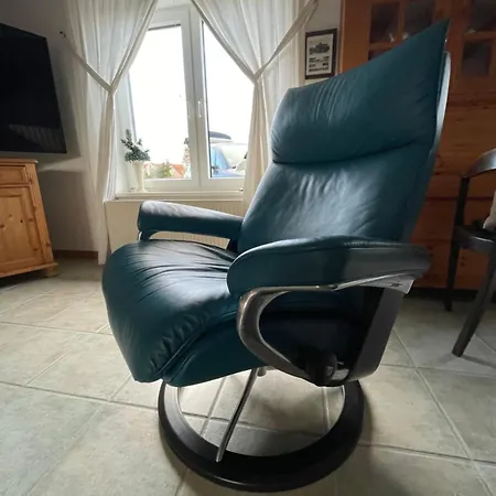 Hauszeit Kapitaenshaus Friedrichsschleuse * Carolinensiel