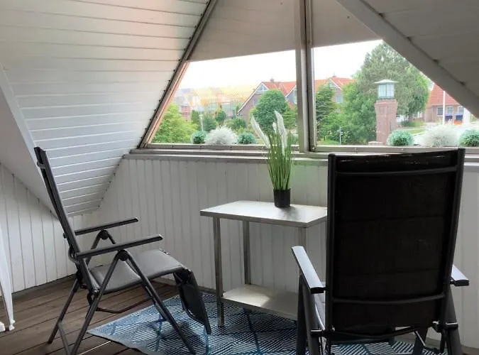 Hauszeit Kapitaenshaus Friedrichsschleuse * كاروليننسيل